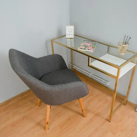 Old Town 3bdr Central Apartment